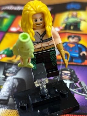 DC SUPERHEROES "Aquaman" colsh03 INCL: Stand, Accessories, Pamphlet & Baggie